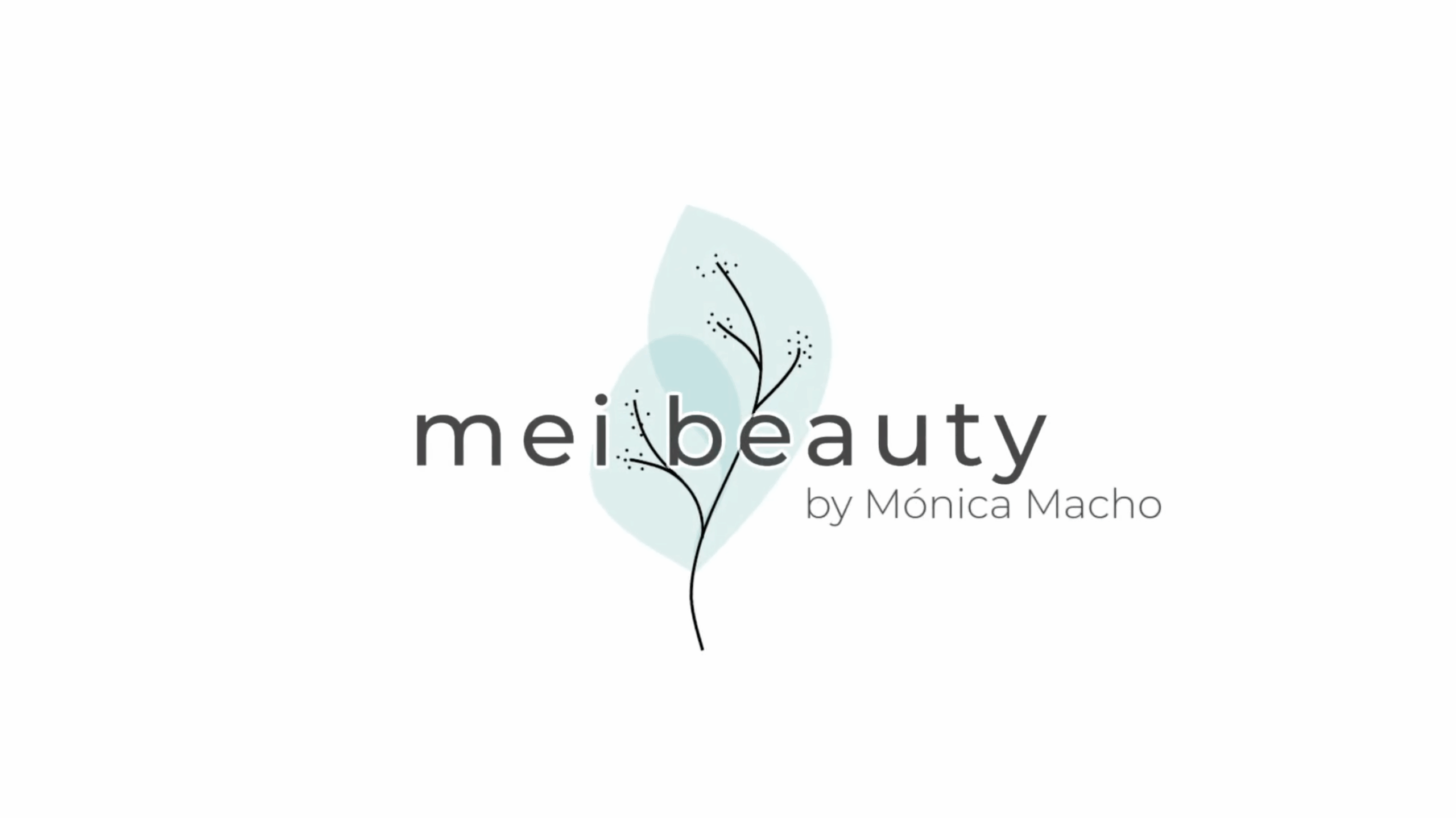 Logo de Mei Beauty con el texto "me i beauty by Mónica Macho" y un diseño de hoja.
